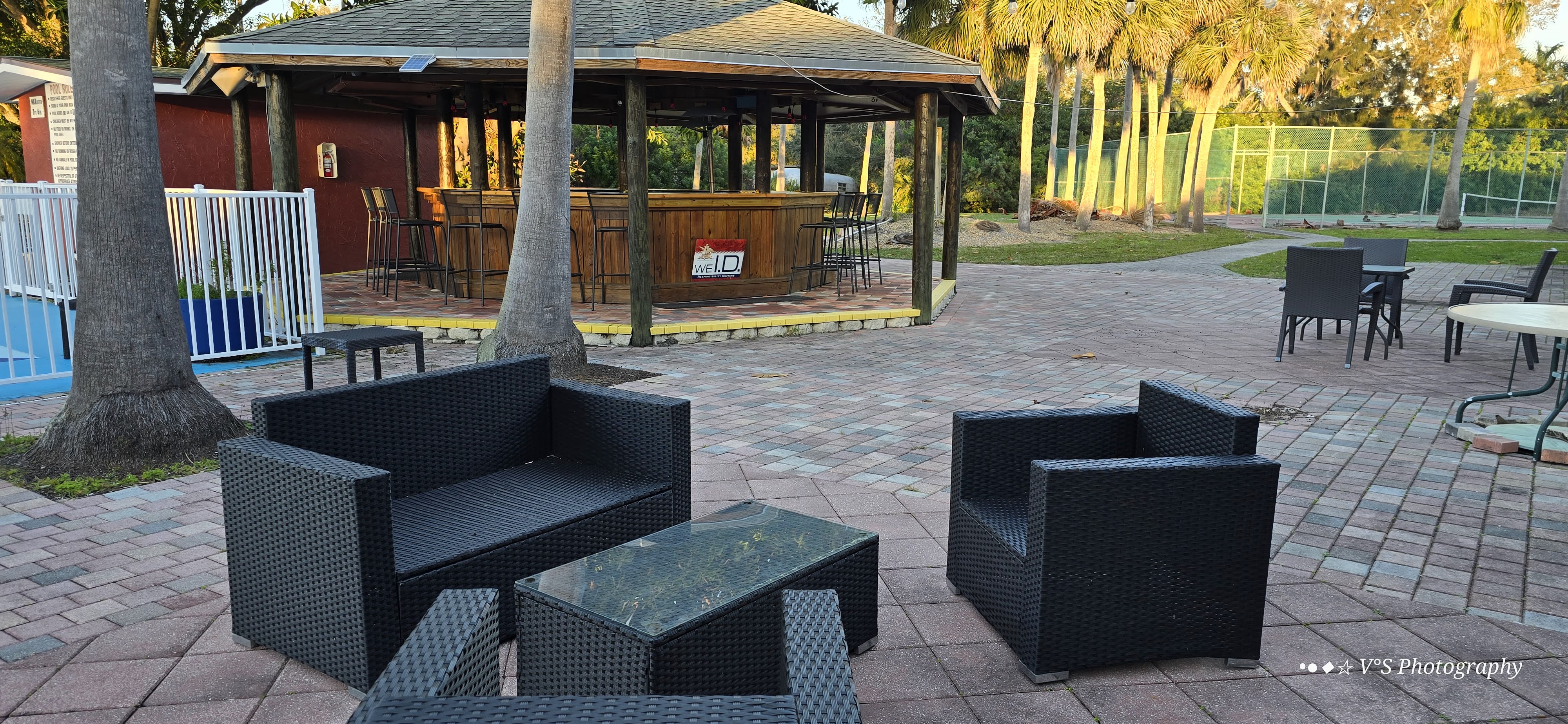 Outsidehotel