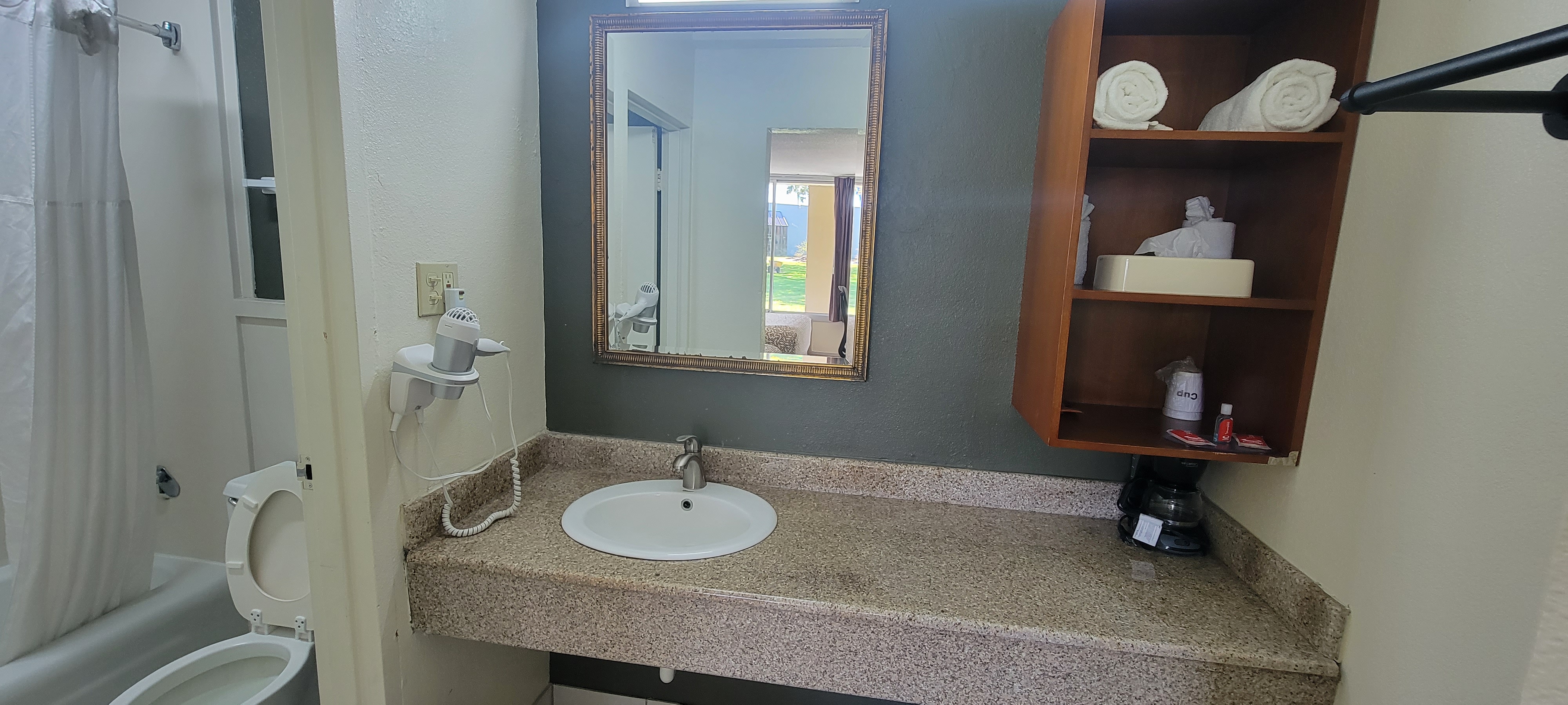 Washroom 1